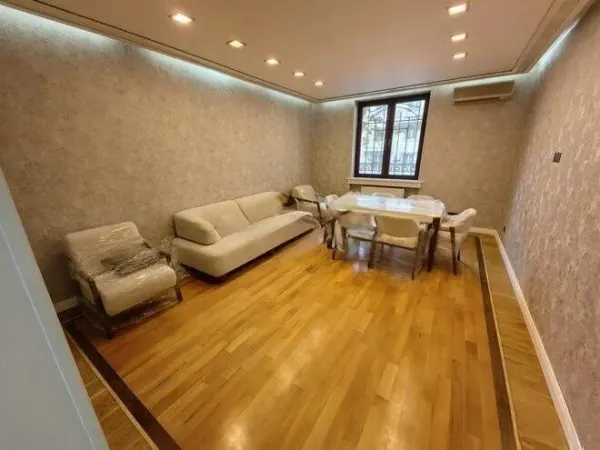 Аренда 2-комнатная Квартира 120 m² Səbail р-н