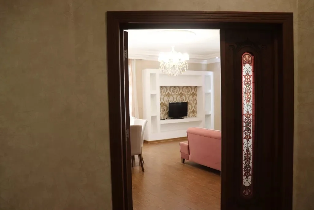 Kirayə 3 otaqlı Mənzil 150 m² Yasamal r. – şəkil 18