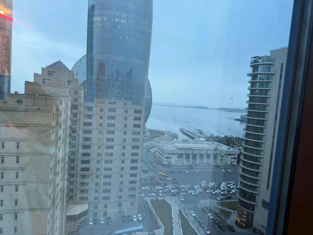 Kirayə 4 otaqlı Mənzil 220 m² Nəsimi r. 28 May m. – şəkil 11