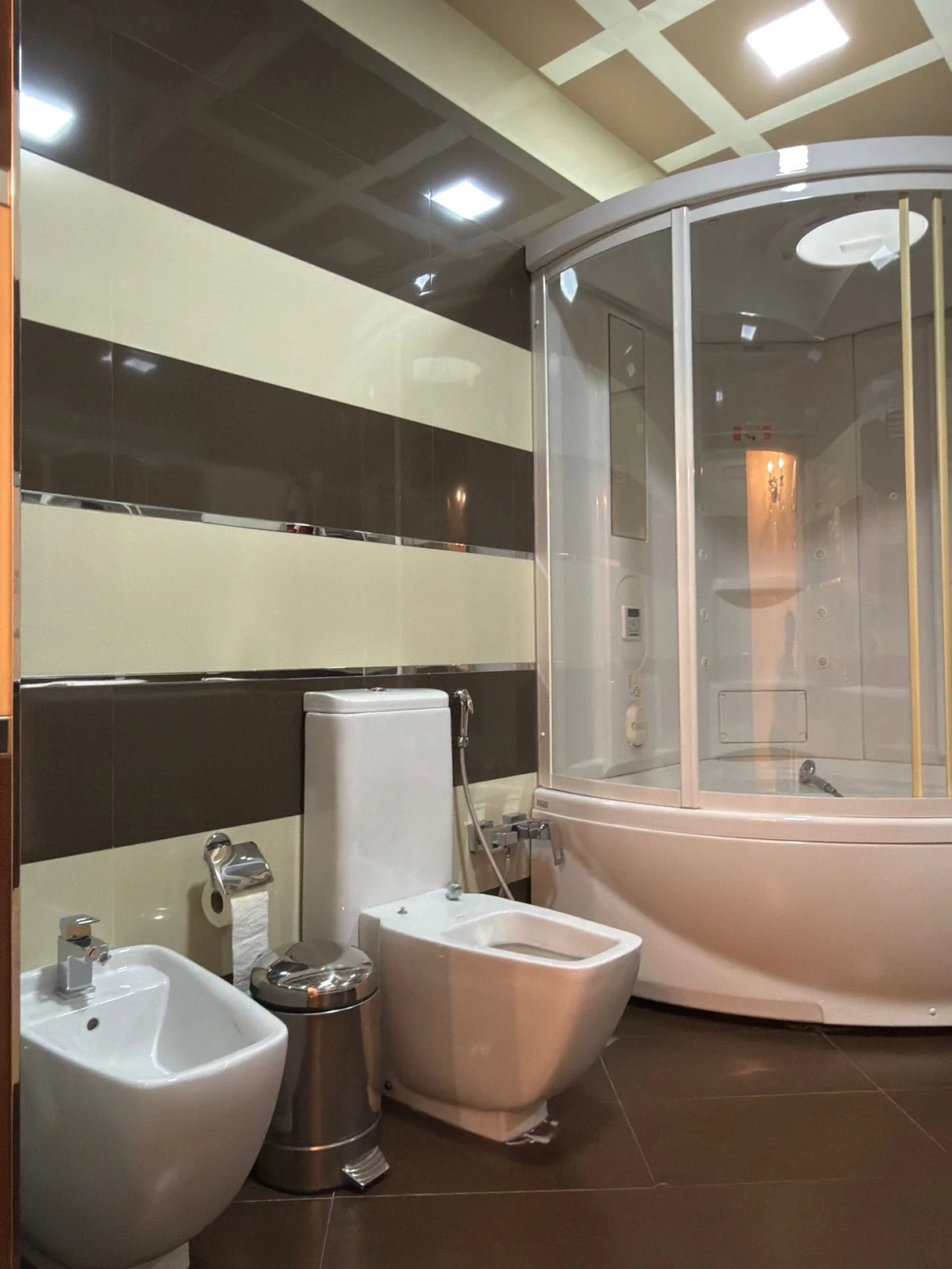 Satılır 4 otaqlı Mənzil 190 m² Nəsimi r. – şəkil 11