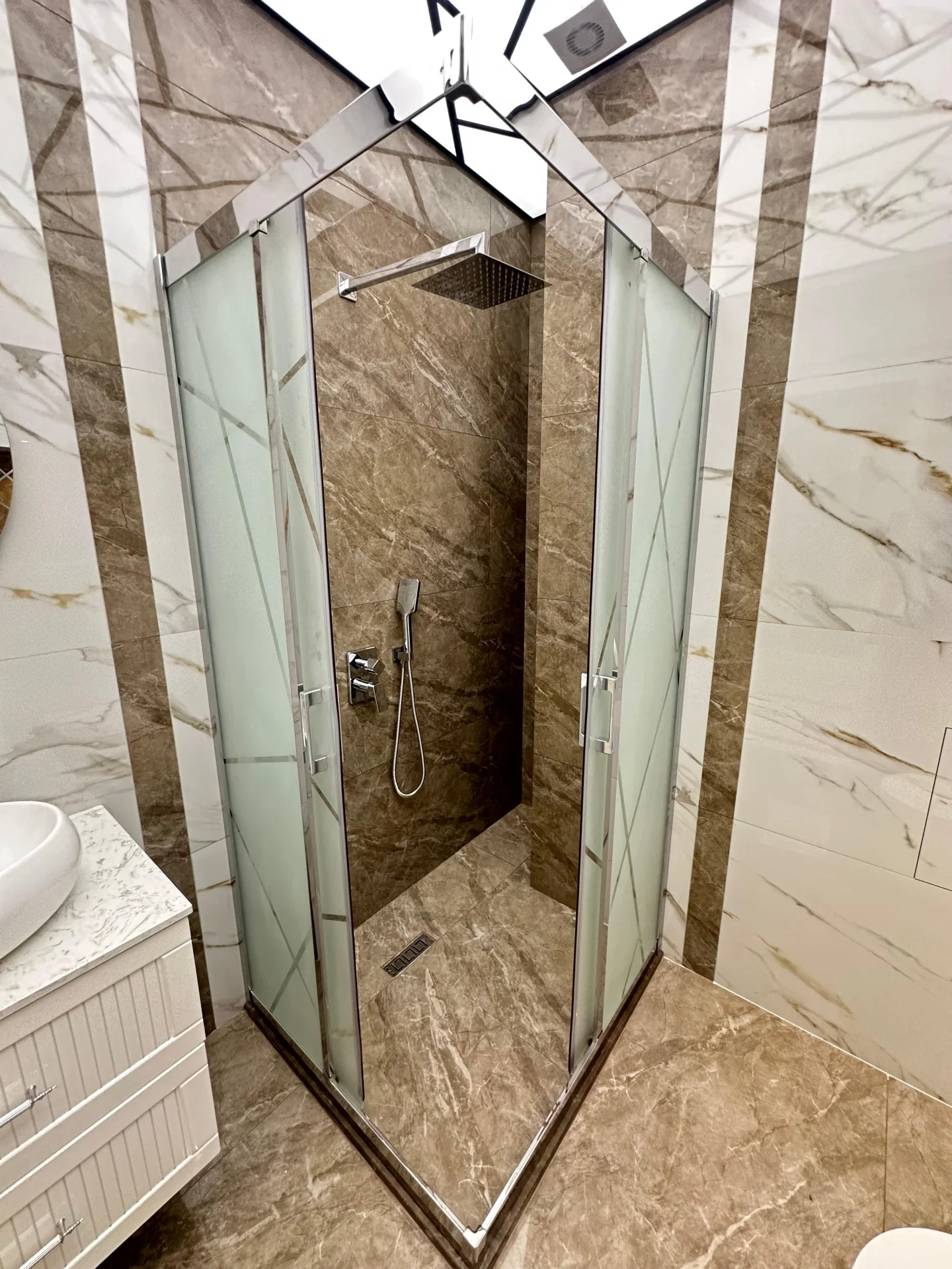 Satılık 2 odalı Daire 108 m² Nəsimi ilçesi – şəkil 6