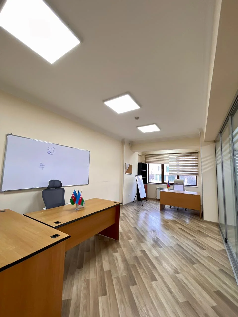 Kirayə 12 otaqlı Ofis 400 m² Yasamal r. – şəkil 14