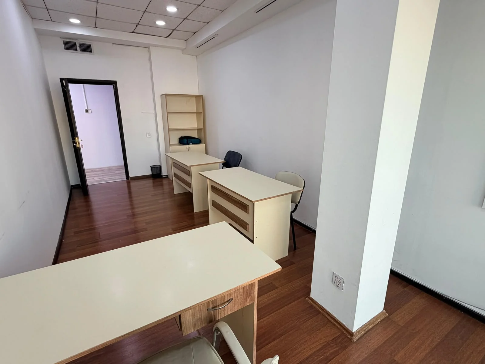 Kirayə 1 otaqlı Ofis 18 m² Nəsimi r. – şəkil 3