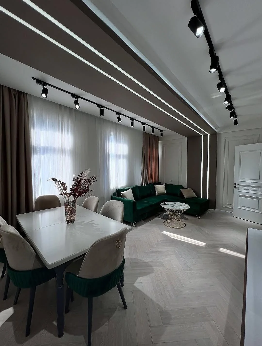 Kirayə 3 otaqlı Mənzil 120 m² Yasamal r. – şəkil 1