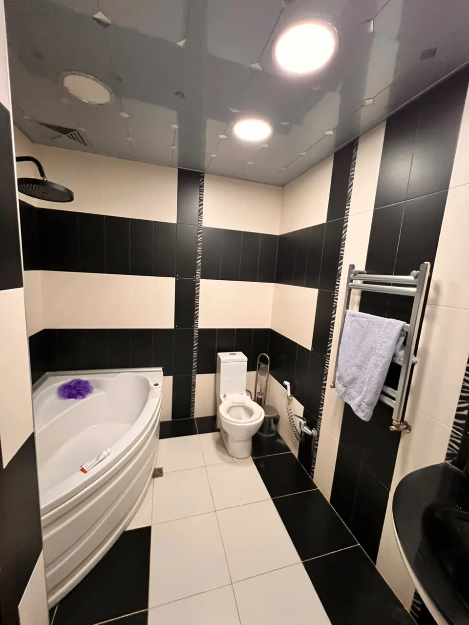 Kirayə 3 otaqlı Mənzil 120 m² Nizami r. – şəkil 14