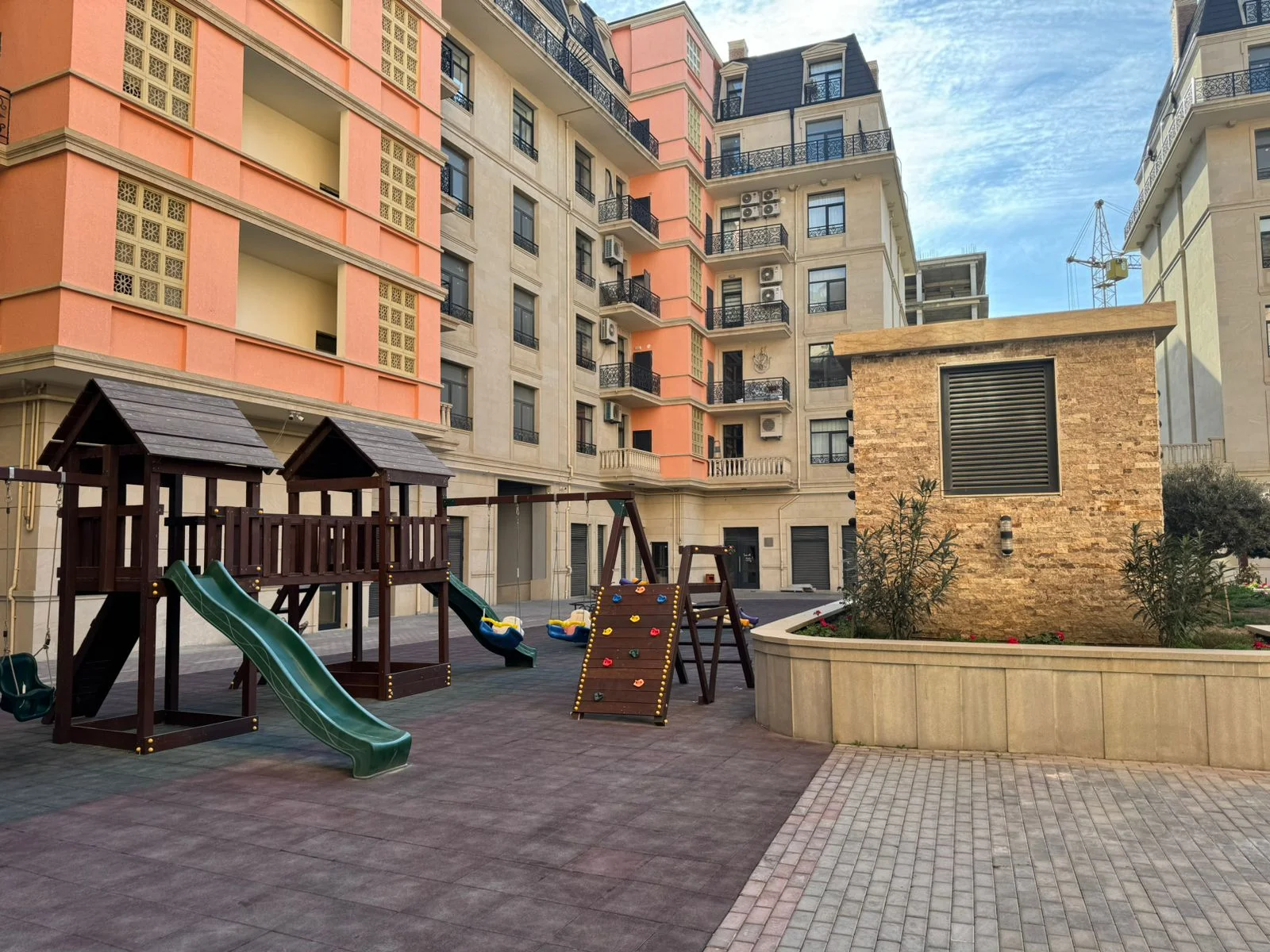 Kirayə 3 otaqlı Mənzil 90 m² Xətai r. Ağ şəhər q. – şəkil 7