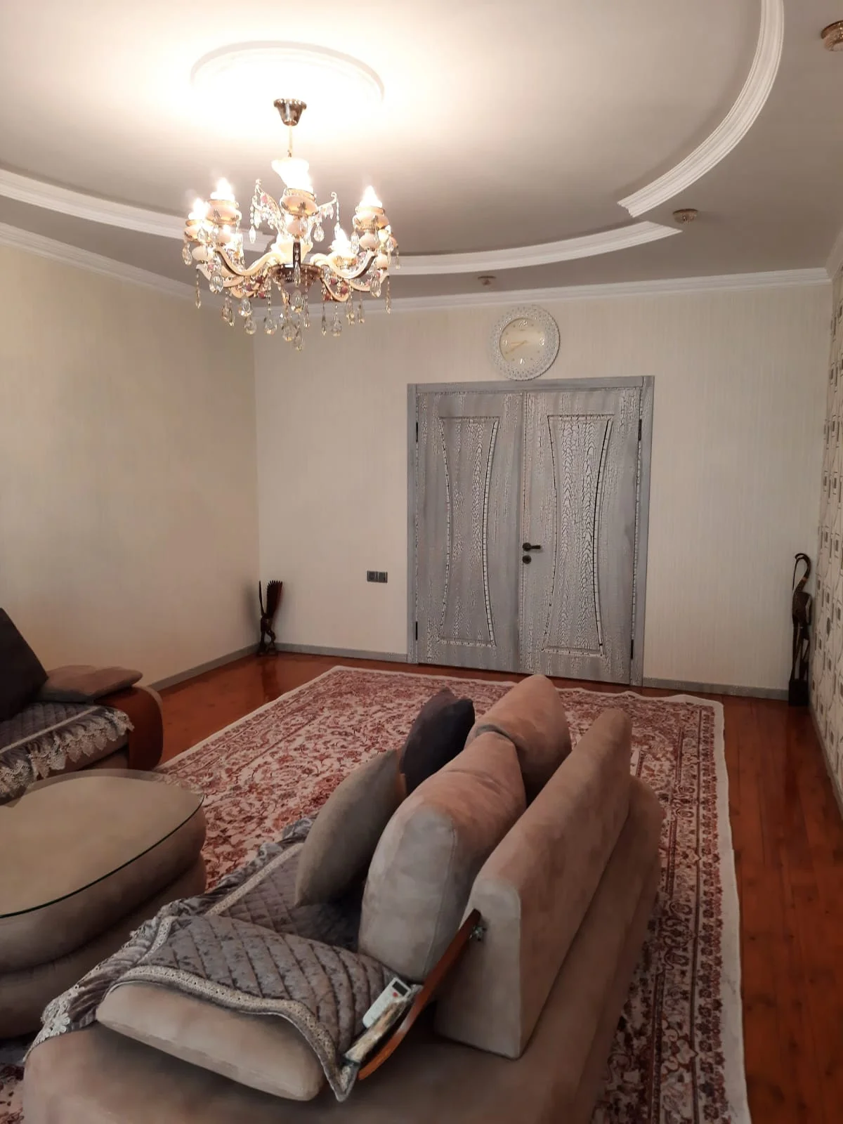 Kirayə 3 otaqlı Mənzil 130 m² Xətai r. – şəkil 2