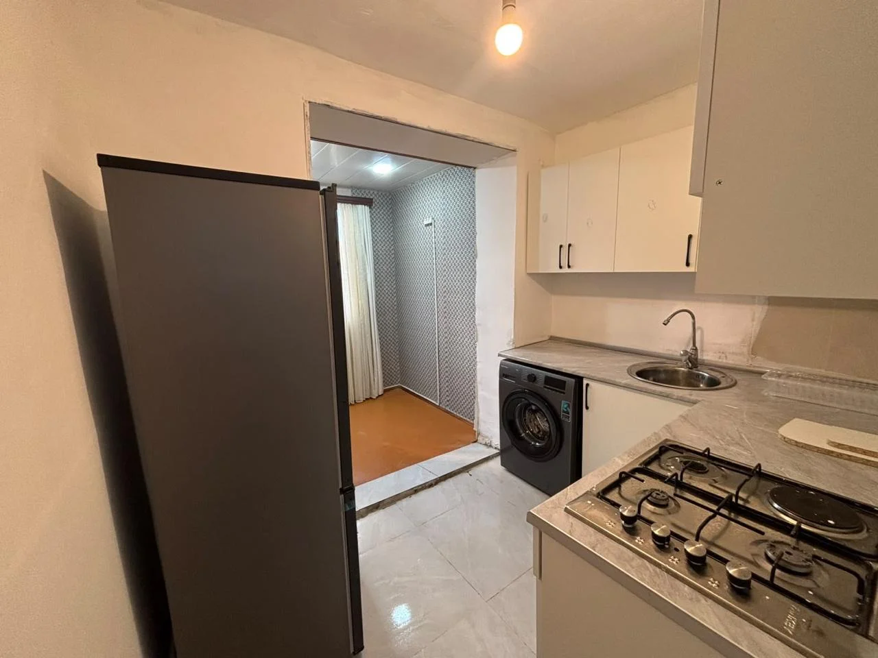 Kirayə 2 otaqlı Mənzil 60 m² Yasamal r. – şəkil 2