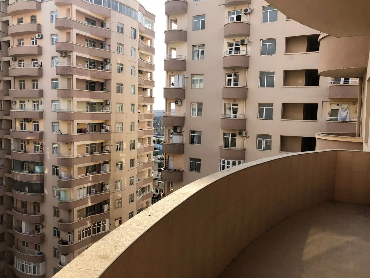 Kirayə 3 otaqlı Mənzil 150 m² Yasamal r. – şəkil 14