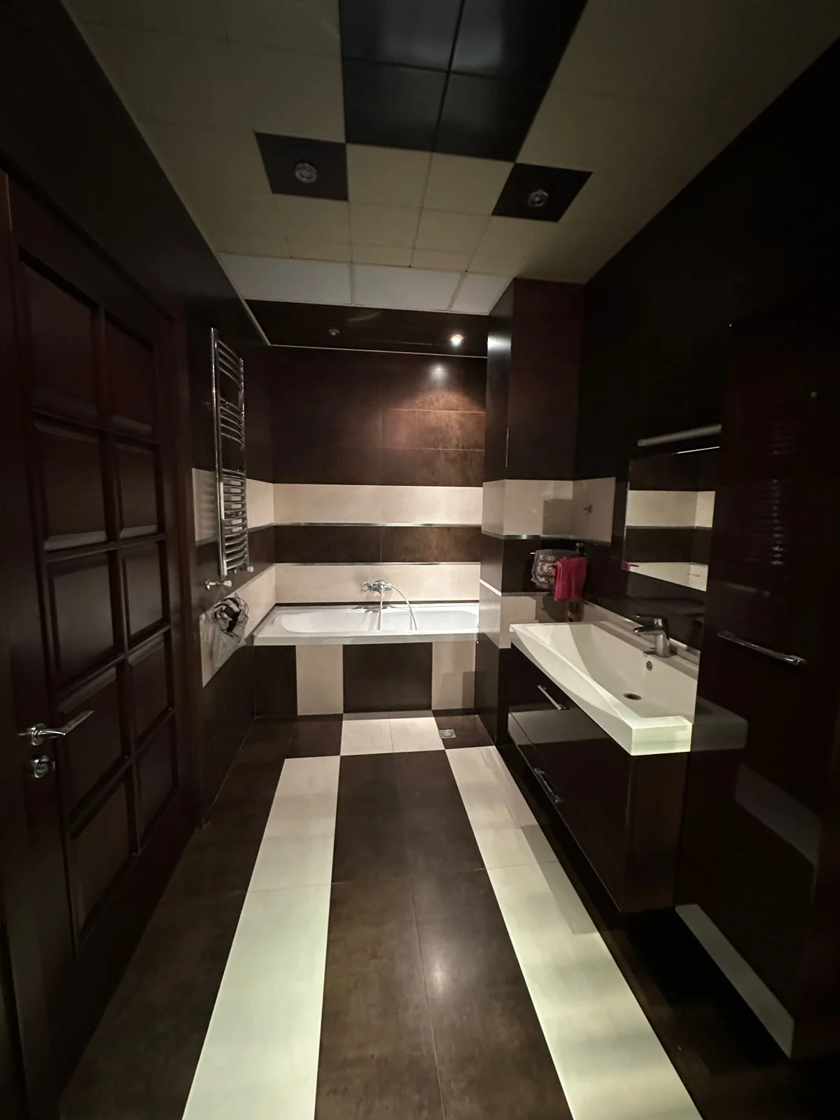 Kirayə 3 otaqlı Mənzil 160 m² Nəsimi r. – şəkil 16