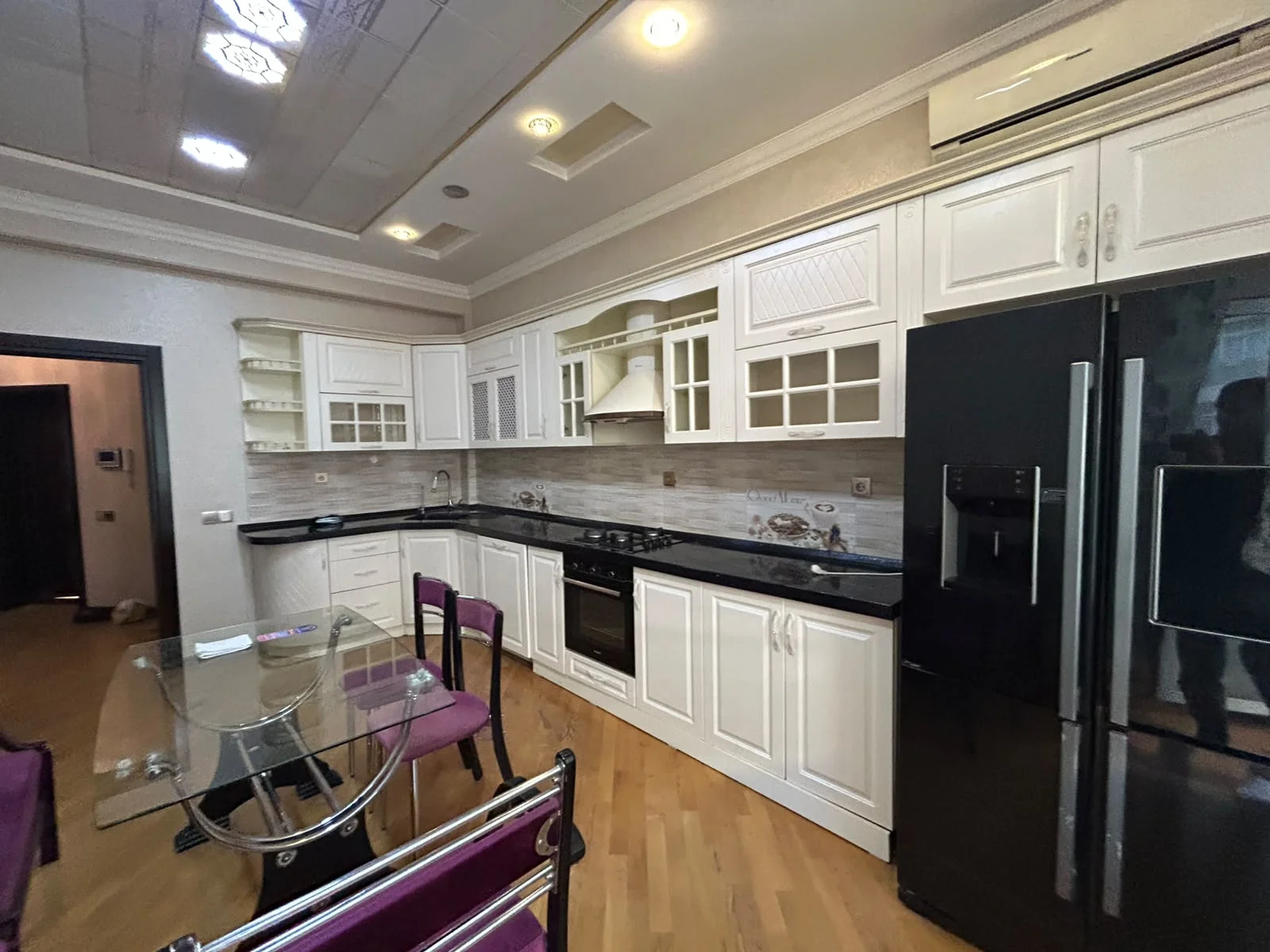 Kirayə 4 otaqlı Mənzil 166 m² Nərimanov r. – şəkil 3