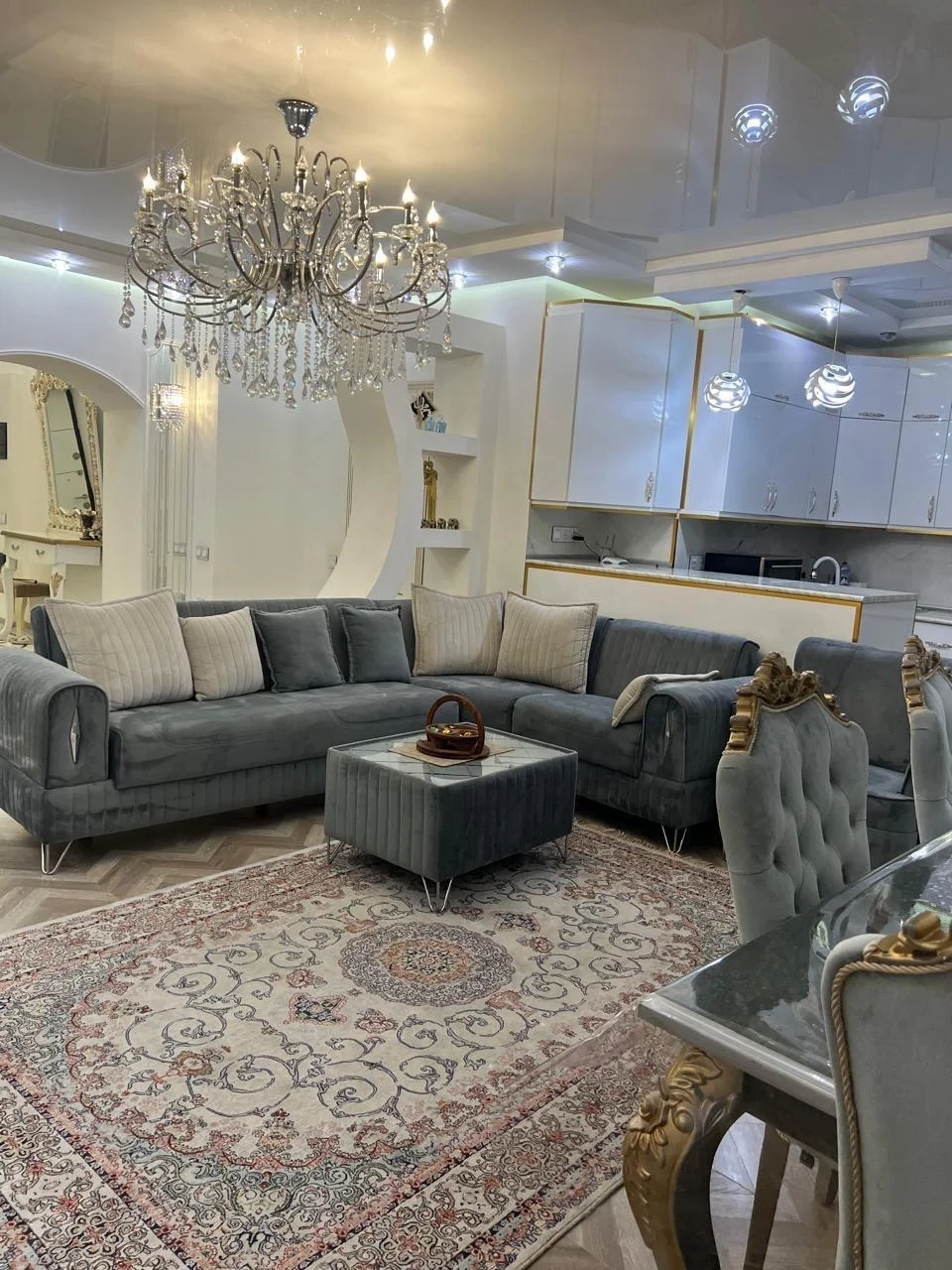 Kirayə 3 otaqlı Mənzil 103 m² Nəsimi r. – şəkil 2