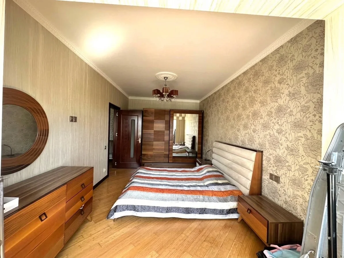 Satılır 5 otaqlı Mənzil 120 m² Xətai r. – şəkil 2