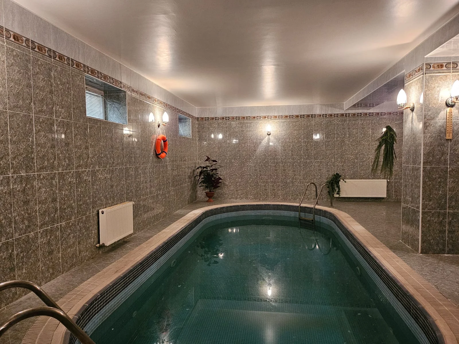 Kirayə 9 otaqlı Həyət evi / Bağ evi 700 m² Nəsimi r. – şəkil 16