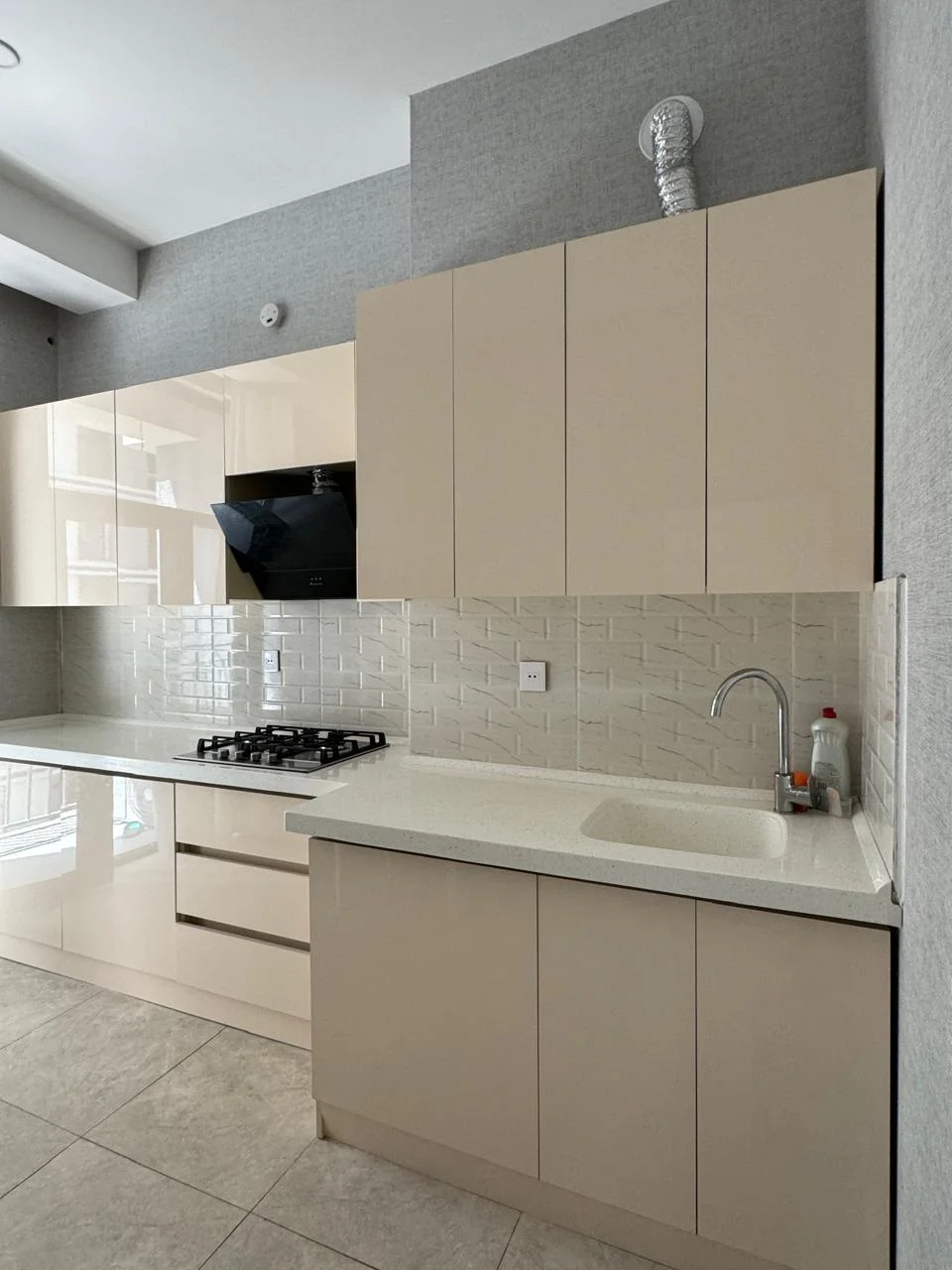 Kirayə 2 otaqlı Mənzil 70 m² Nərimanov r. – şəkil 6