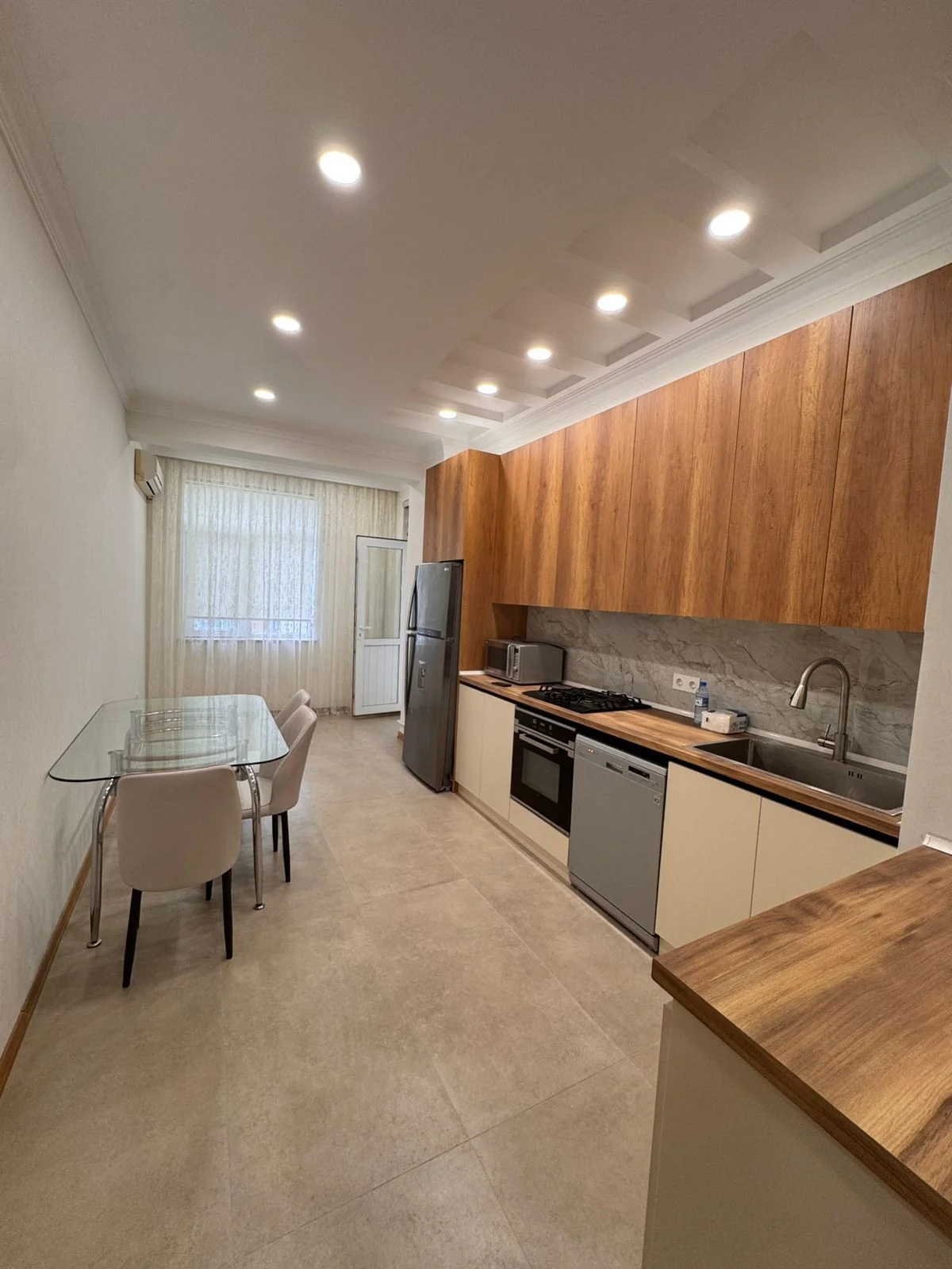 Kirayə 2 otaqlı Mənzil 85 m² Xətai r. – şəkil 9