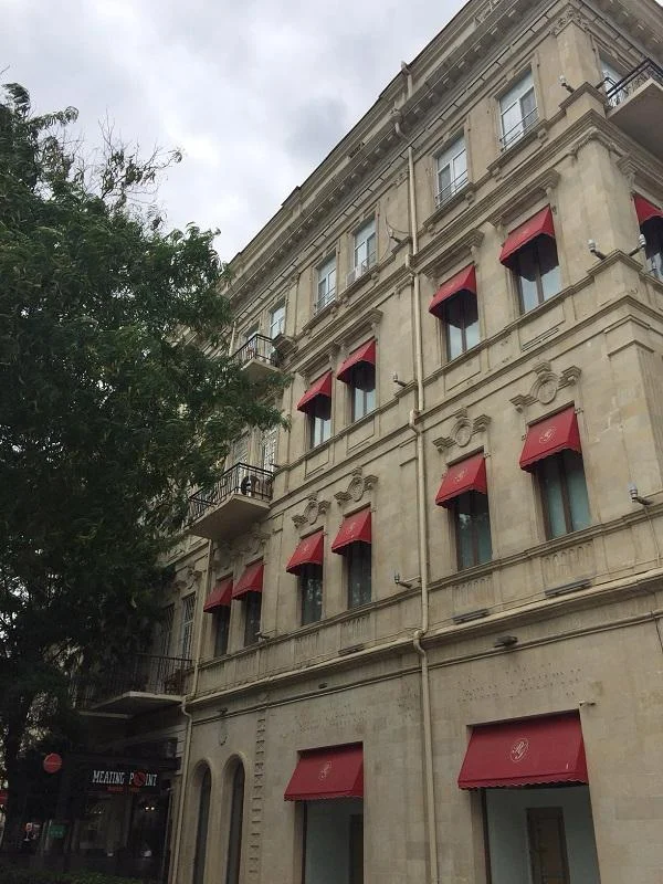 Kirayə 5 otaqlı Ofis 140 m² Səbail r. – şəkil 9