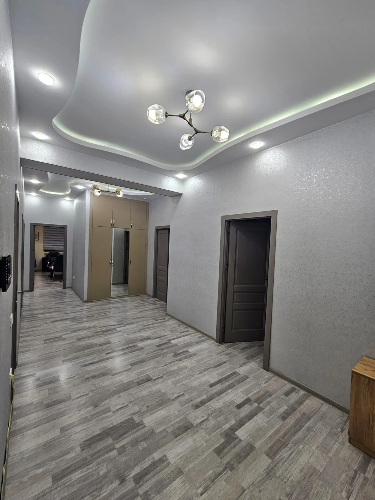 Kirayə 4 otaqlı Ofis 175 m² Nərimanov r. – şəkil 5