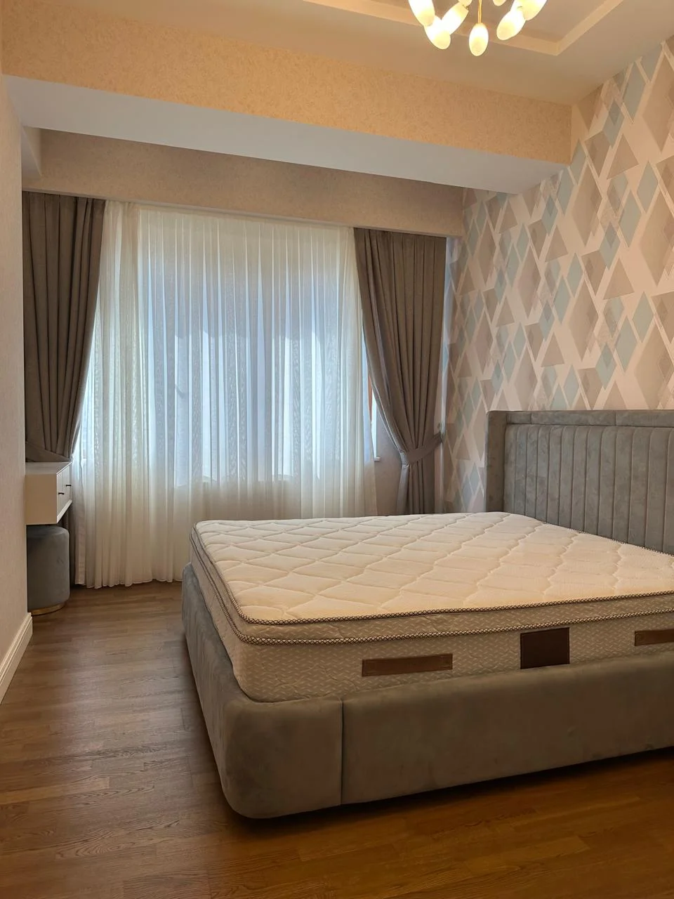 Kirayə 5 otaqlı Mənzil 260 m² Nərimanov r. – şəkil 5
