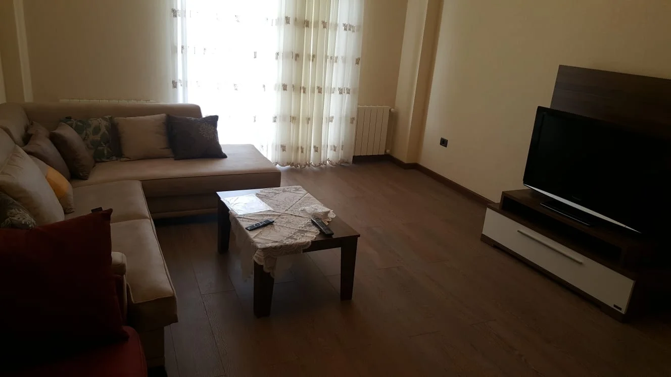 Kirayə 2 otaqlı Mənzil 96 m² Xətai r. – şəkil 2
