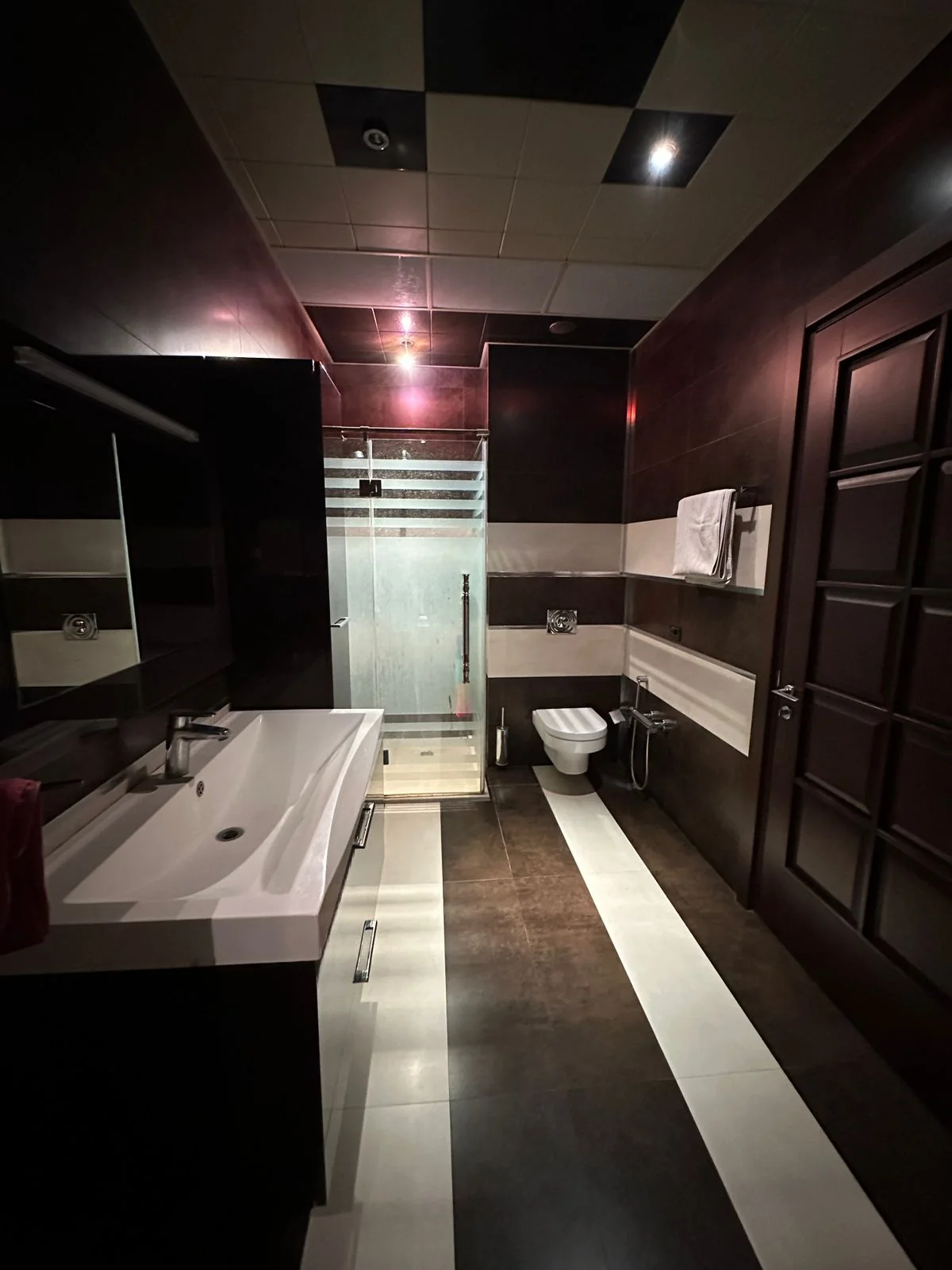 Kirayə 3 otaqlı Mənzil 160 m² Nəsimi r. – şəkil 18