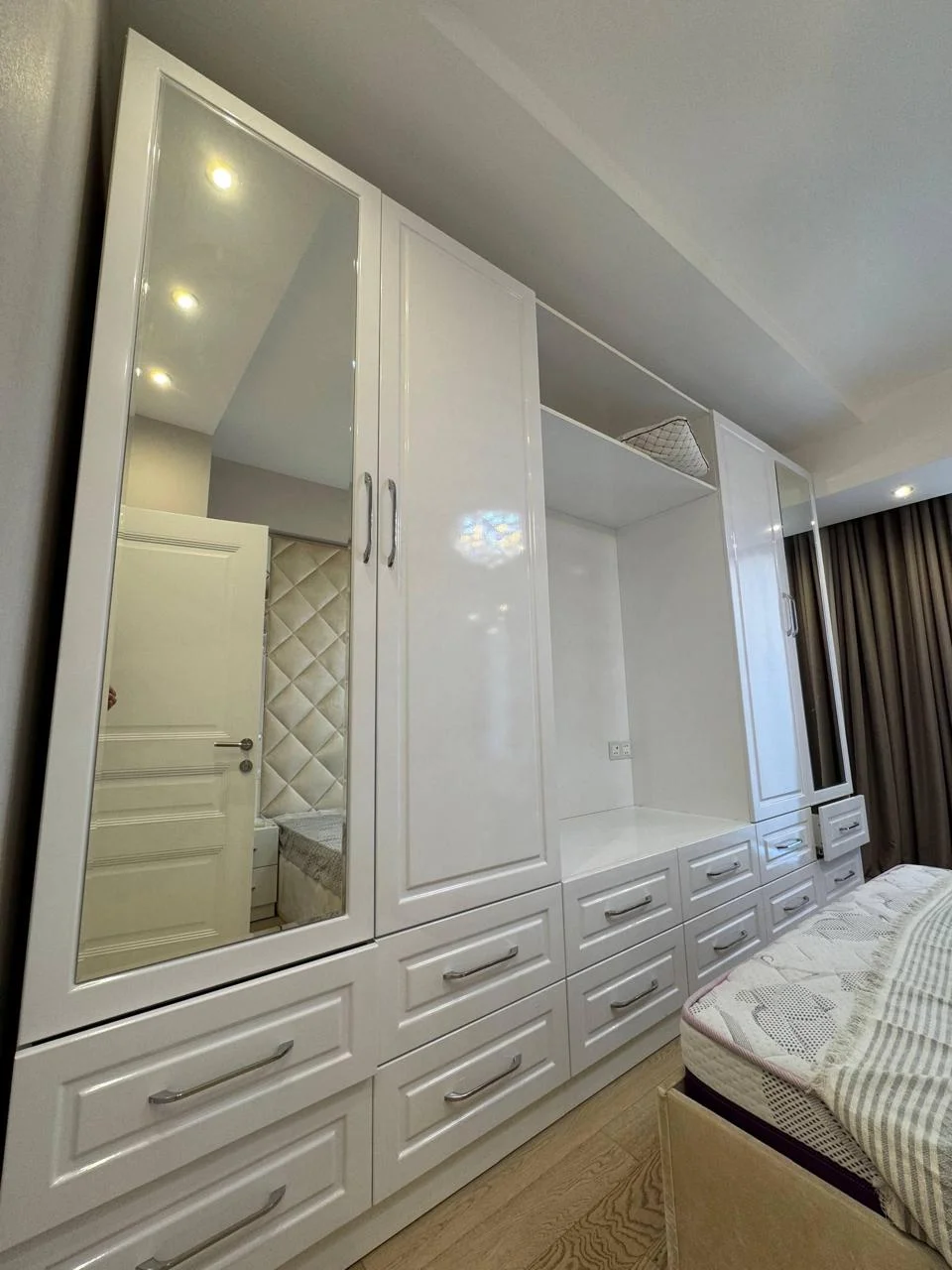 Kirayə 3 otaqlı Mənzil 119 m² Xətai r. – şəkil 10