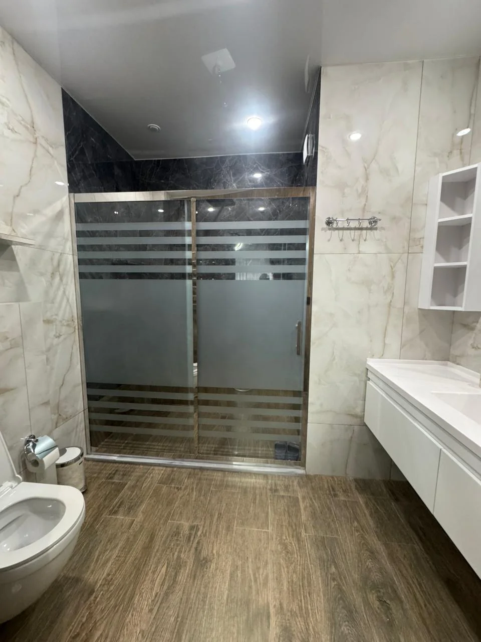 Kirayə 3 otaqlı Mənzil 140 m² Xətai r. – şəkil 10