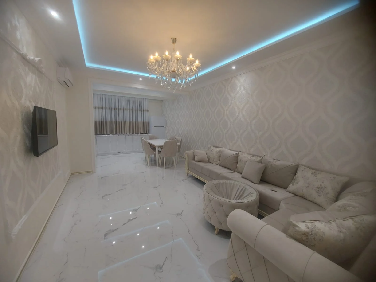 Kirayə 3 otaqlı Mənzil 103 m² Yasamal r. İnşaatçılar m. – şəkil 1