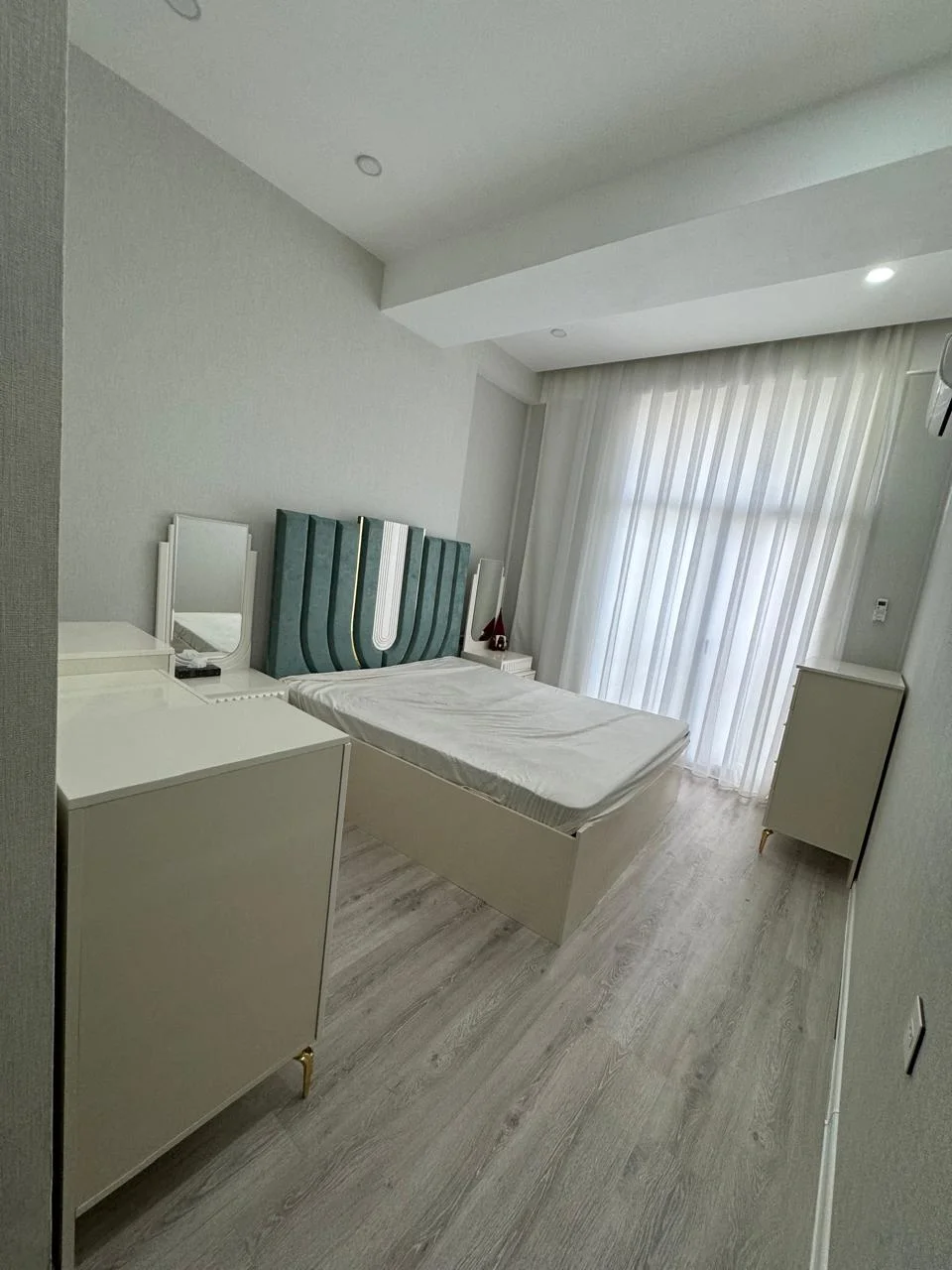Kirayə 2 otaqlı Mənzil 70 m² Nərimanov r. – şəkil 10