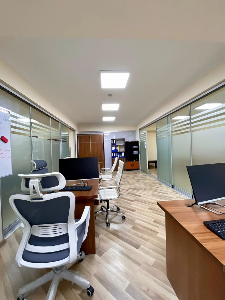 Kirayə 12 otaqlı Ofis 400 m² Yasamal r. – şəkil 13