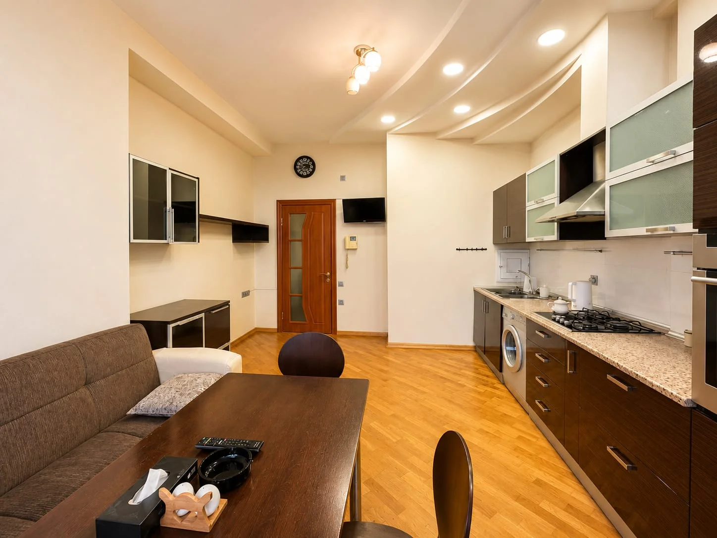 Kirayə 3 otaqlı Mənzil 135 m² Yasamal r. – şəkil 6