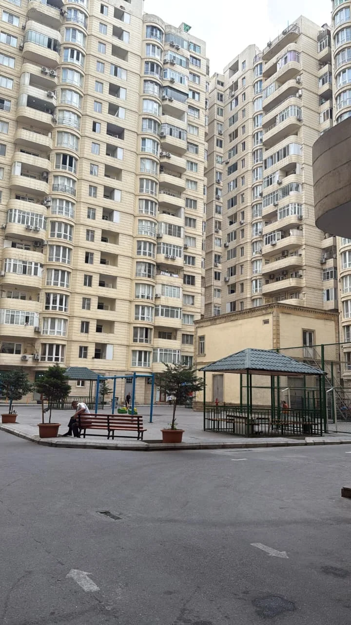 Kirayə 2 otaqlı Mənzil 80 m² Nəsimi r. – şəkil 6