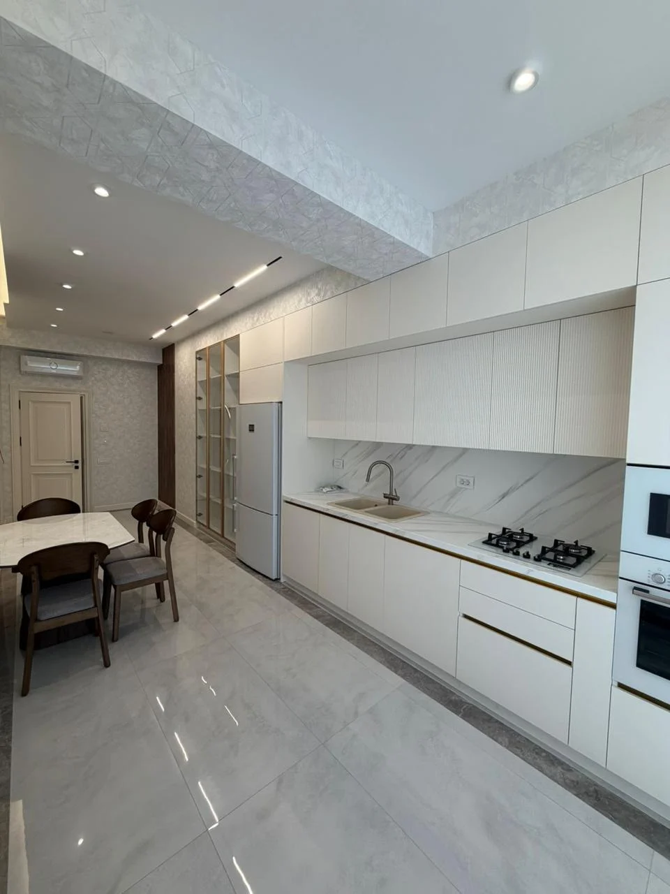 Kirayə 2 otaqlı Mənzil 70 m² Yasamal r. – şəkil 16