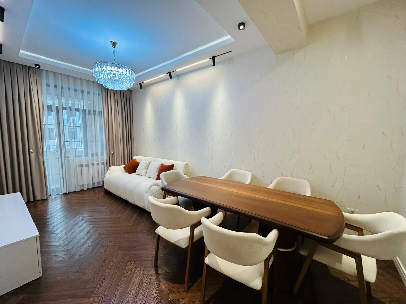Kirayə 2 otaqlı Mənzil 70 m² Yasamal r. Elmlər Akademiyası m. – şəkil 19