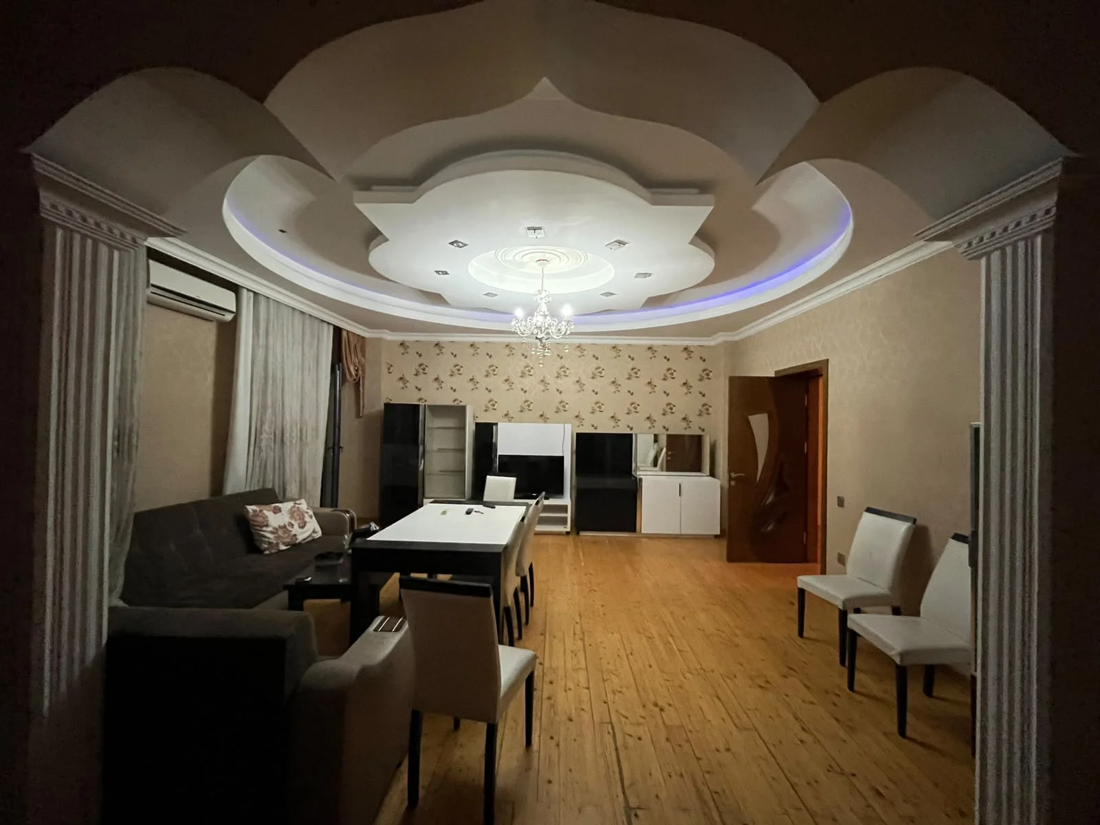 Kirayə 3 otaqlı Mənzil 130 m² Yasamal r. – şəkil 4
