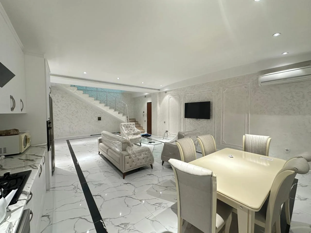 For rent 5-room Apartment 245 m² Nəsimi dist. – şəkil 1