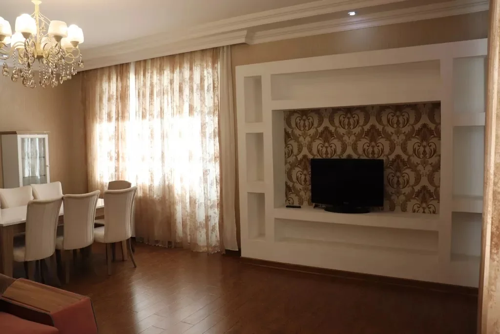 Kirayə 3 otaqlı Mənzil 150 m² Yasamal r. – şəkil 8