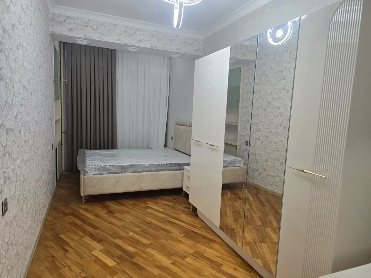 Kirayə 2 otaqlı Mənzil 114 m² Nəsimi r. – şəkil 6