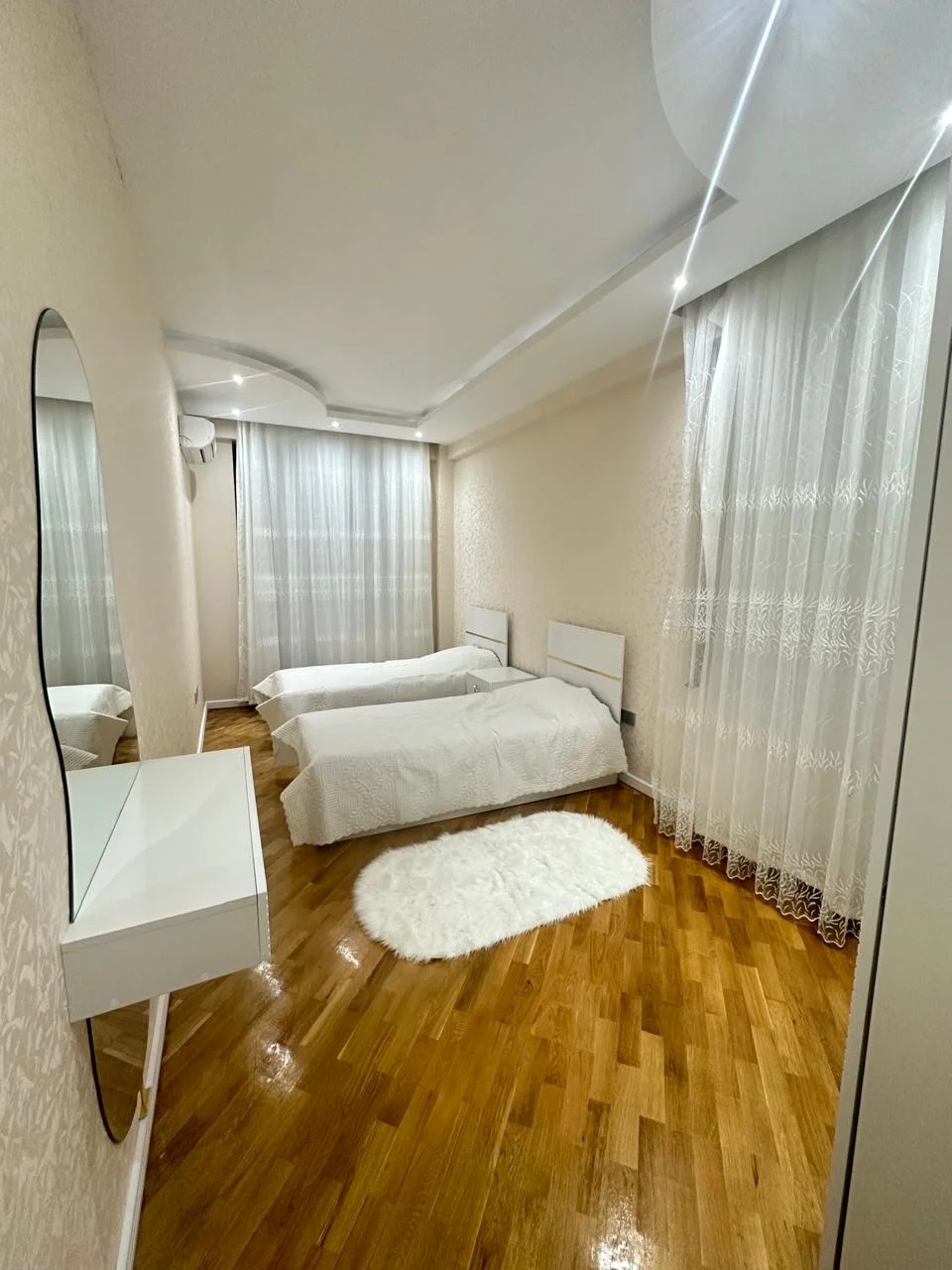 Kirayə 5 otaqlı Mənzil 250 m² Nəsimi r. – şəkil 4