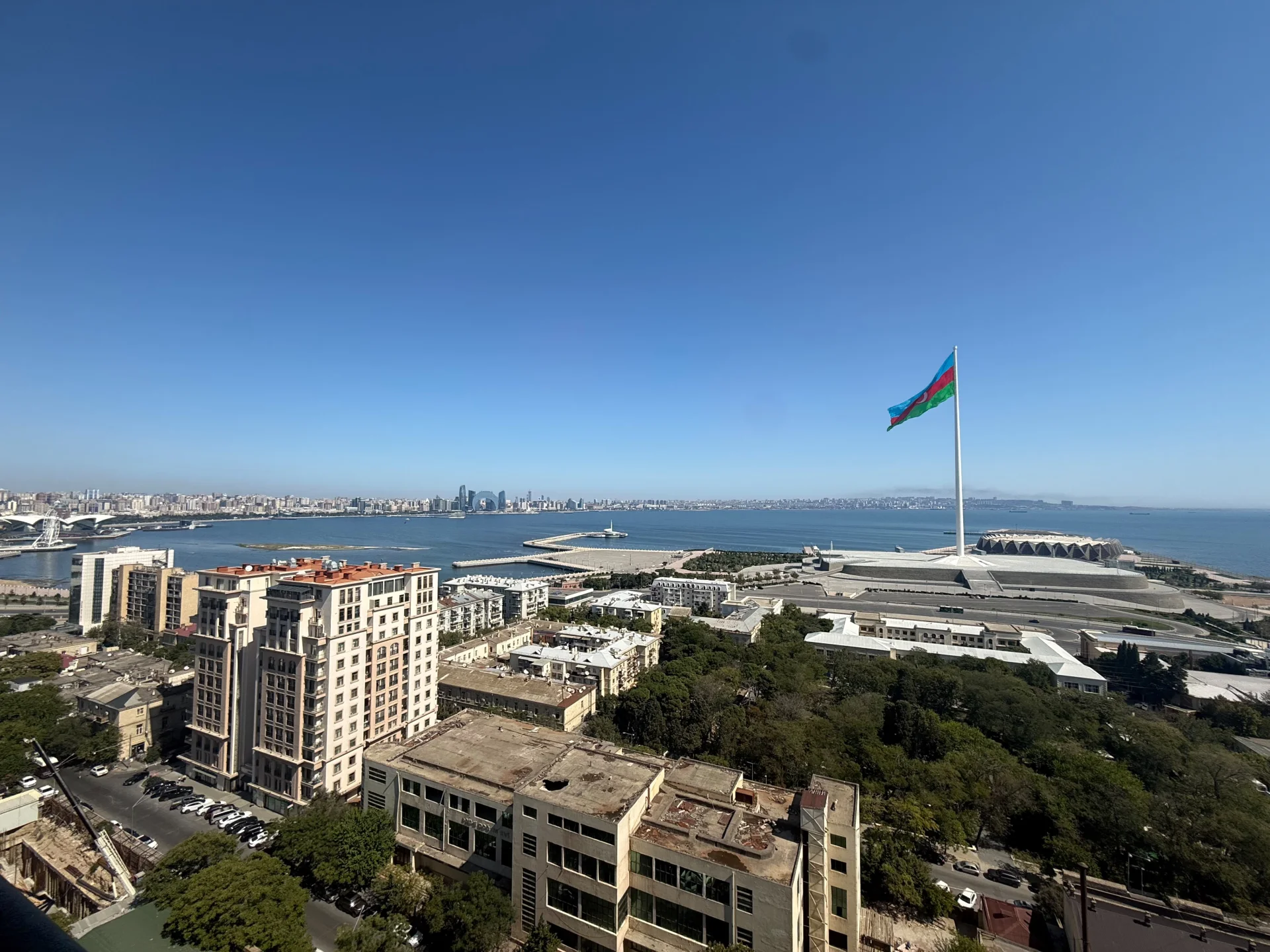 Satılır 4 otaqlı Mənzil 178.1 m² Səbail r. – şəkil 12