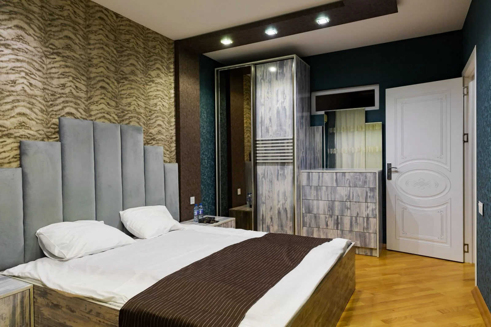 Kirayə 4 otaqlı Mənzil 100 m² Nəsimi r. – şəkil 4