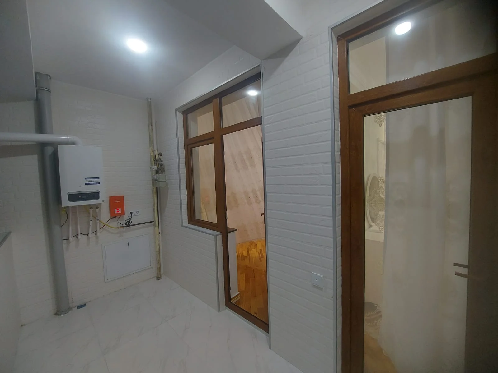 Kirayə 3 otaqlı Mənzil 103 m² Yasamal r. İnşaatçılar m. – şəkil 17