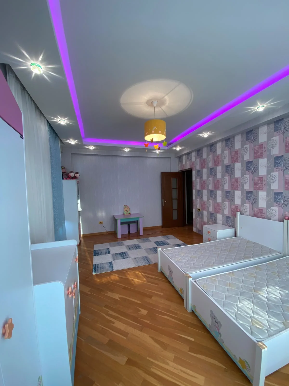 Kirayə 3 otaqlı Mənzil 140 m² Nizami r. – şəkil 8
