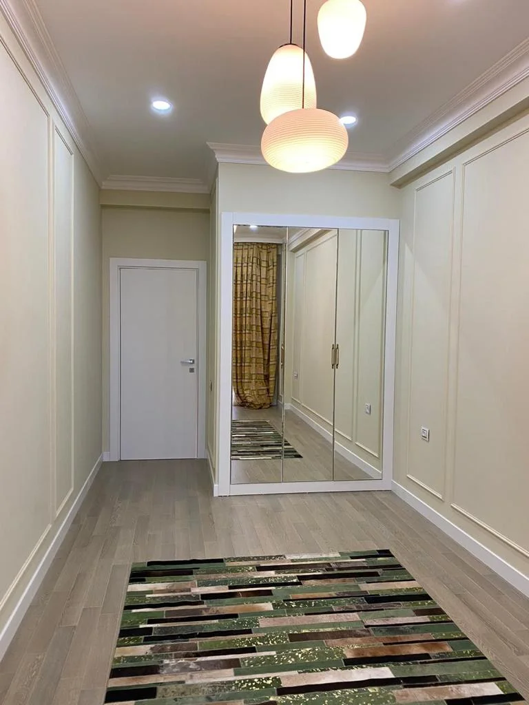Kirayə 3 otaqlı Mənzil 160 m² Yasamal r. Elmlər Akademiyası m. – şəkil 15