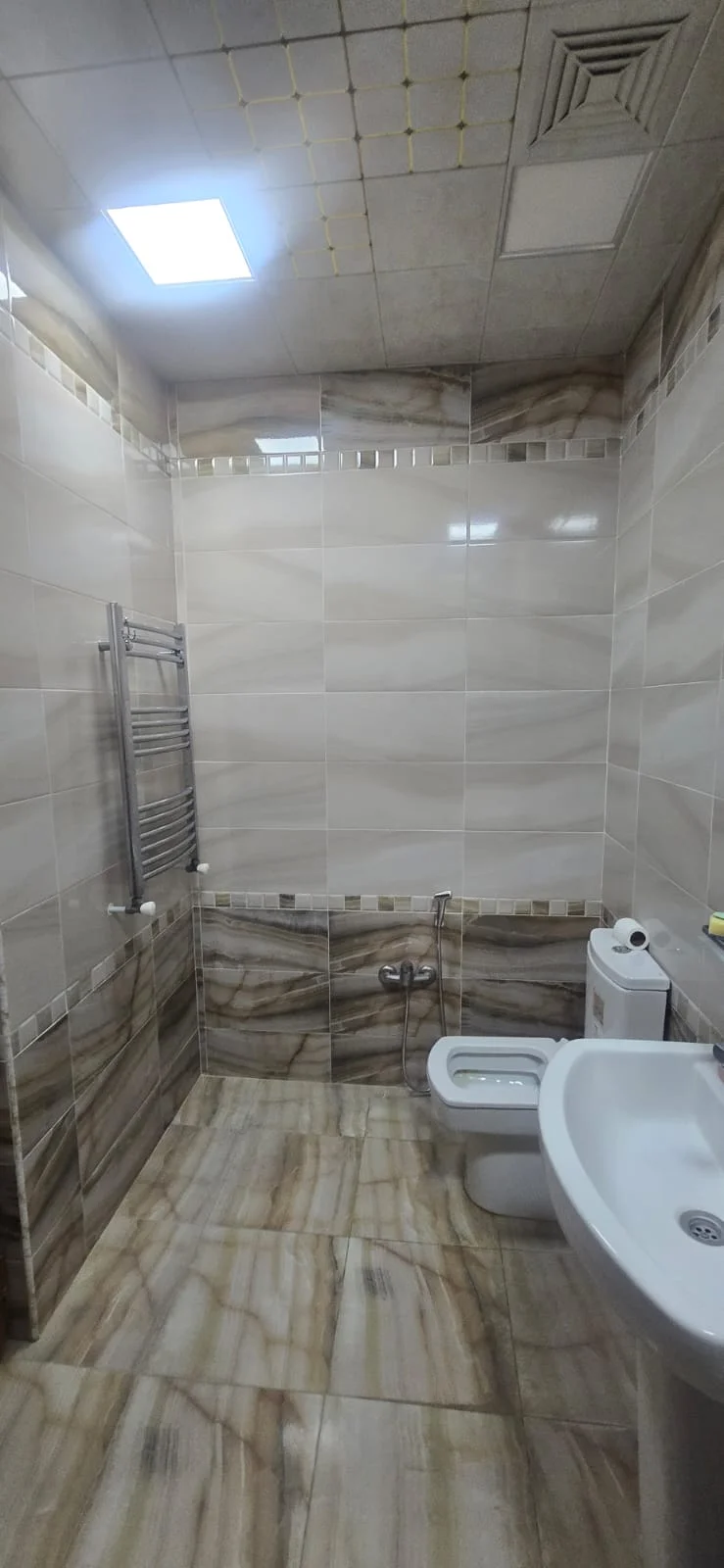 Kirayə 2 otaqlı Mənzil 95 m² Xətai r. – şəkil 12