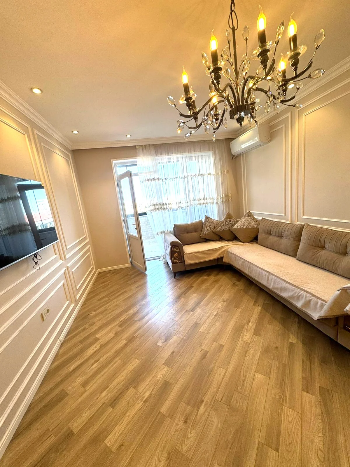 Kirayə 2 otaqlı Mənzil 80 m² Nəsimi r. – şəkil 1