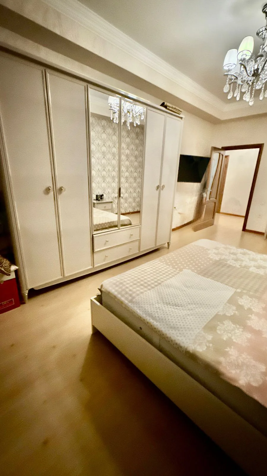 Kirayə 3 otaqlı Mənzil 185 m² Nəsimi r. – şəkil 8