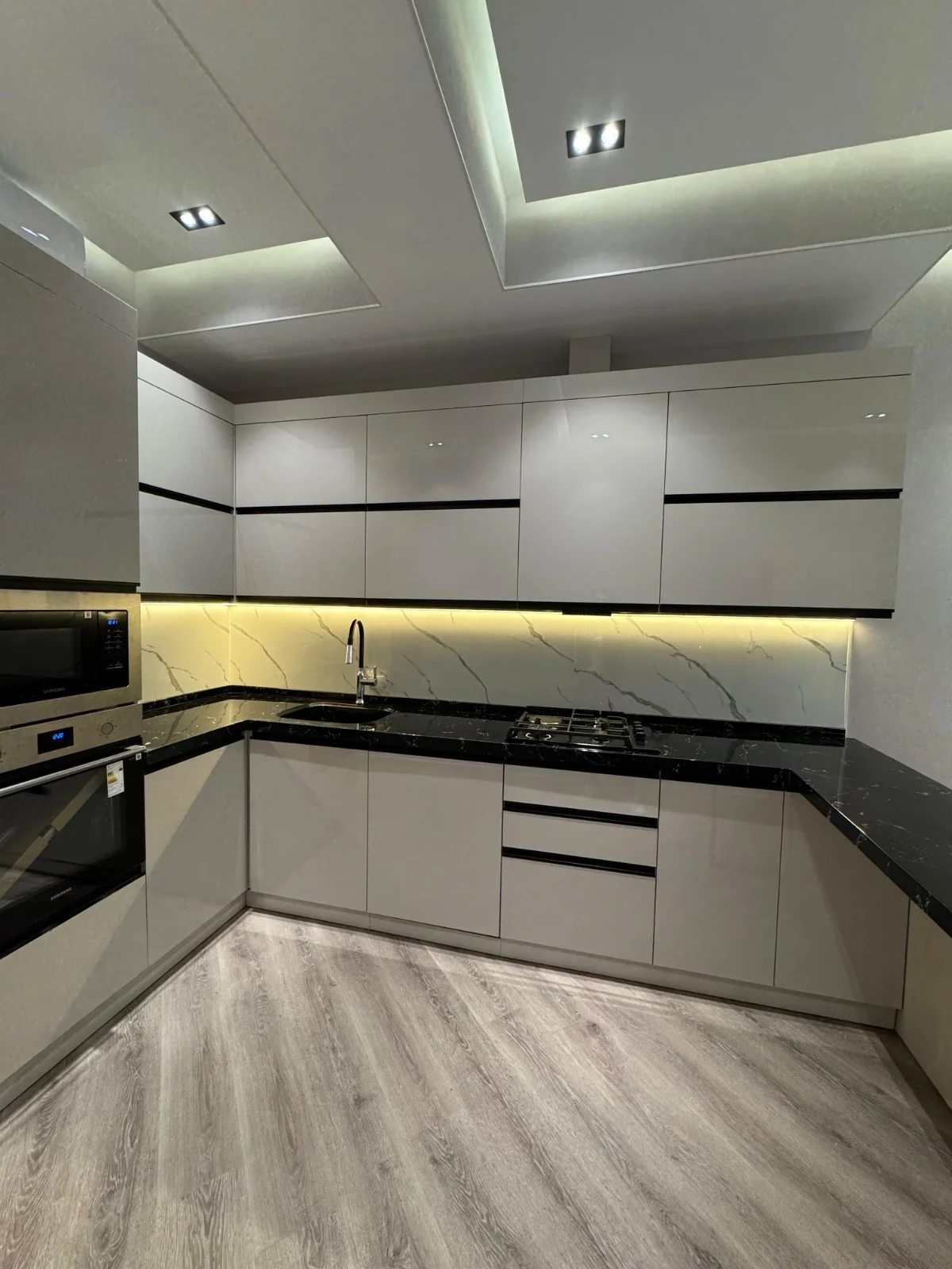 Kirayə 3 otaqlı Mənzil 125 m² Yasamal r. – şəkil 3