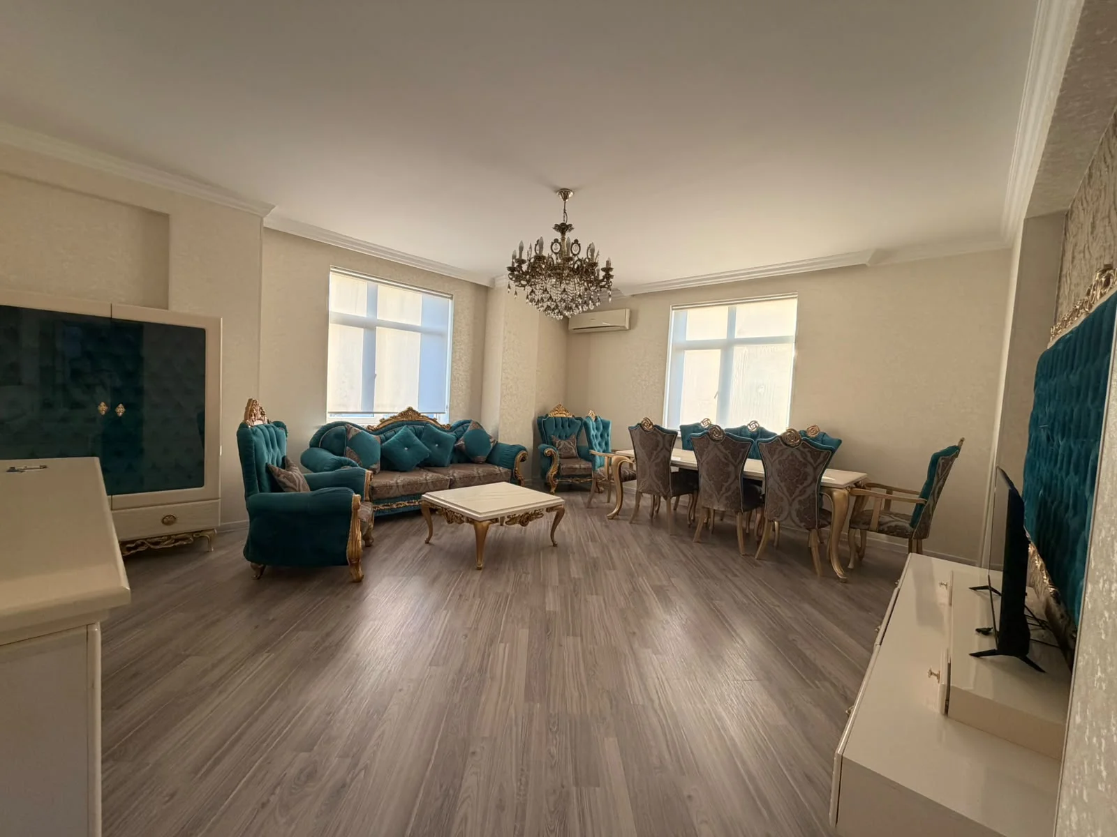 Kirayə 3 otaqlı Mənzil 142 m² Nəsimi r. – şəkil 2