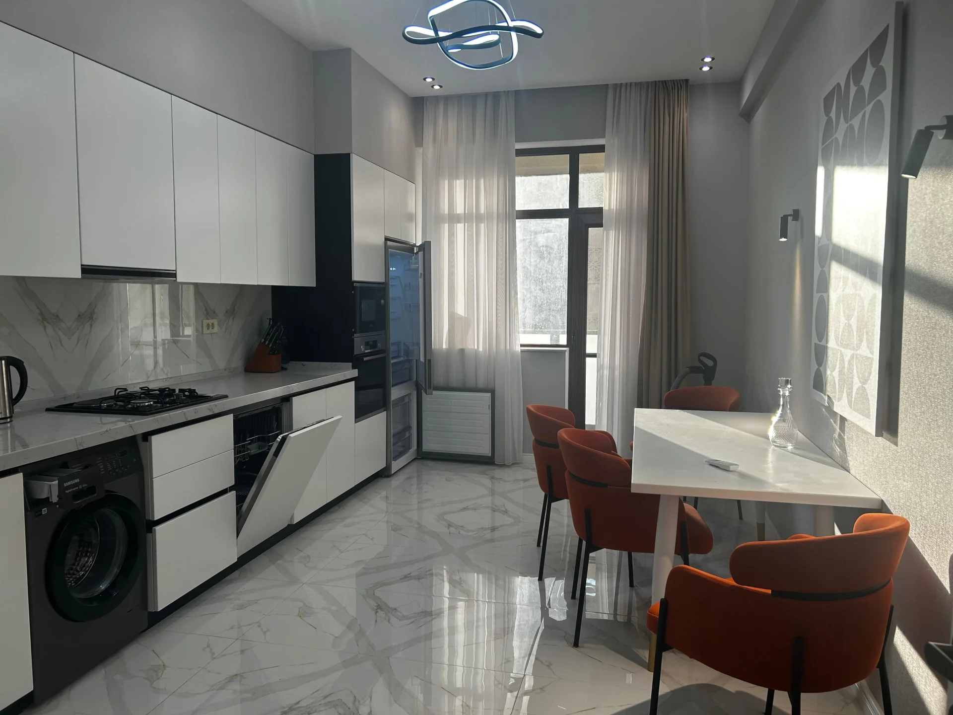 Kirayə 2 otaqlı Mənzil 100 m² Nəsimi r. – şəkil 9